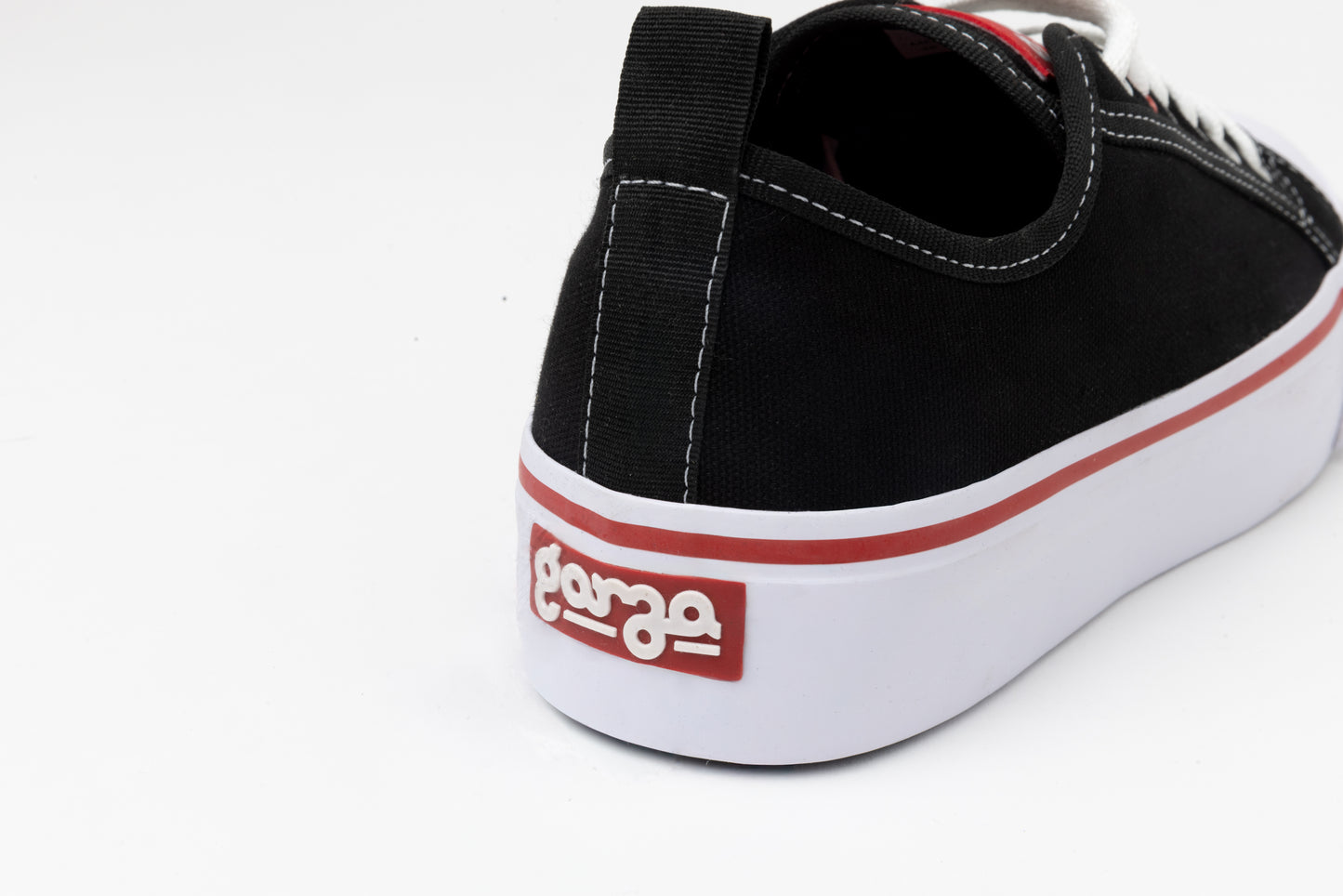 Garza Bossa Black